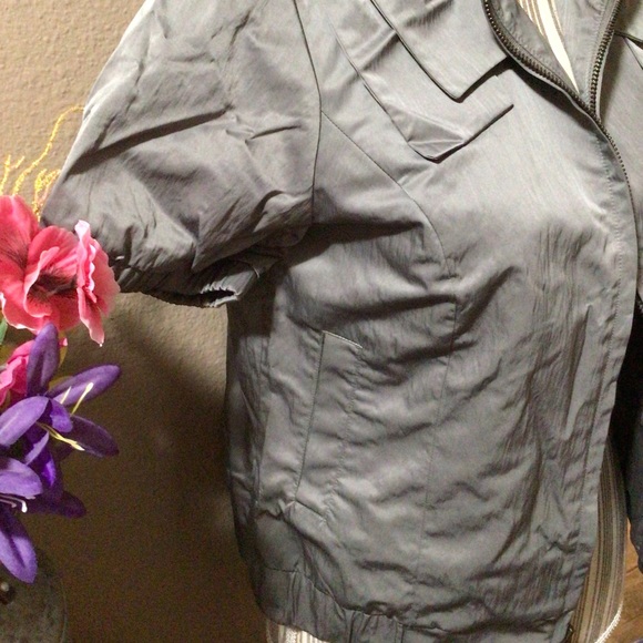 🎁 MONÍSIMO Gray Jacket, short SLEVES - Picture 7 of 16